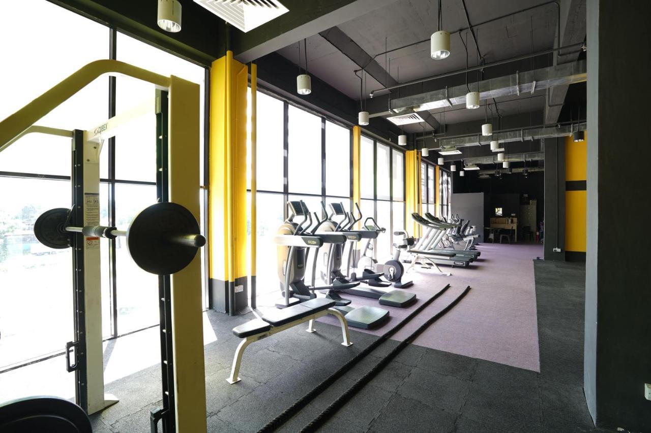 Itcc Manhattan Suites By Calvin Donggongon Luaran gambar
